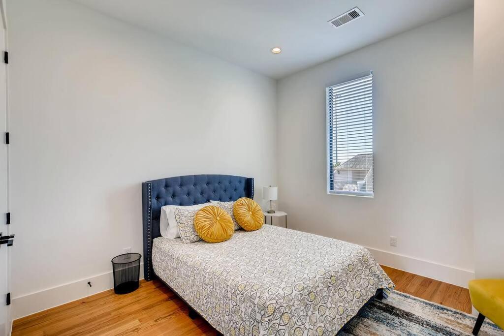 4 Story Home Mins To Downtown Houston With City Views المظهر الخارجي الصورة